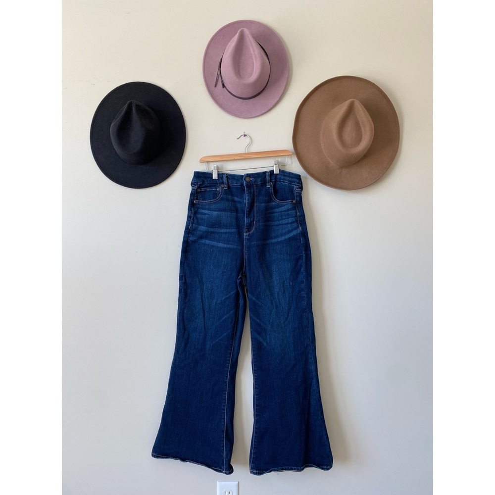 American Eagle Curvy Flare Jeans